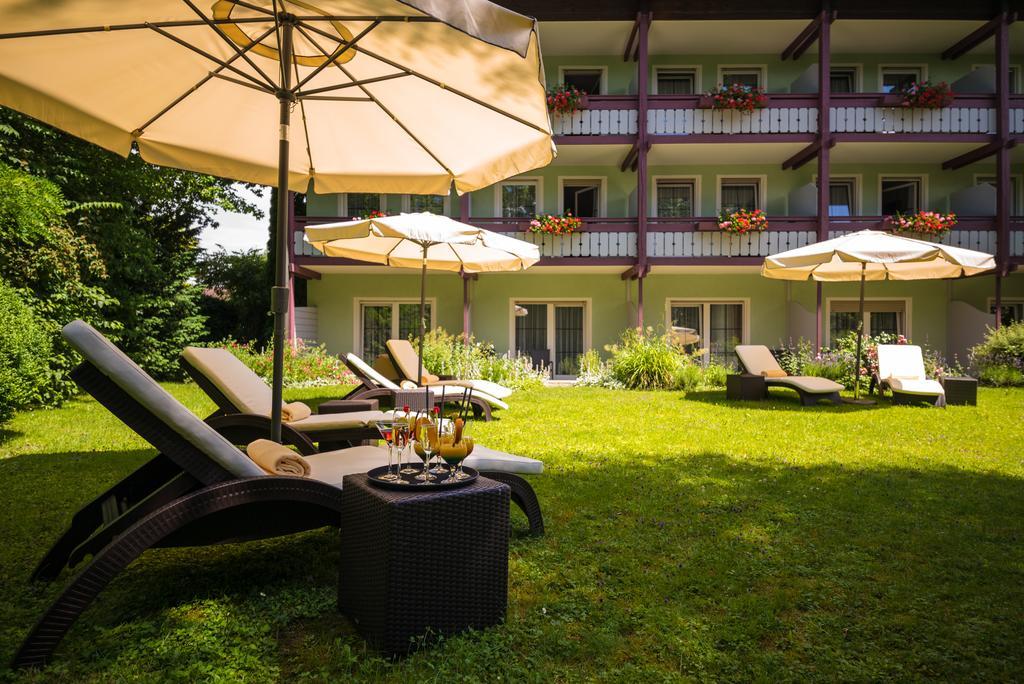 Stroebinger Hof - Therme Wellness Resort Бад-Ендорф Екстер'єр фото